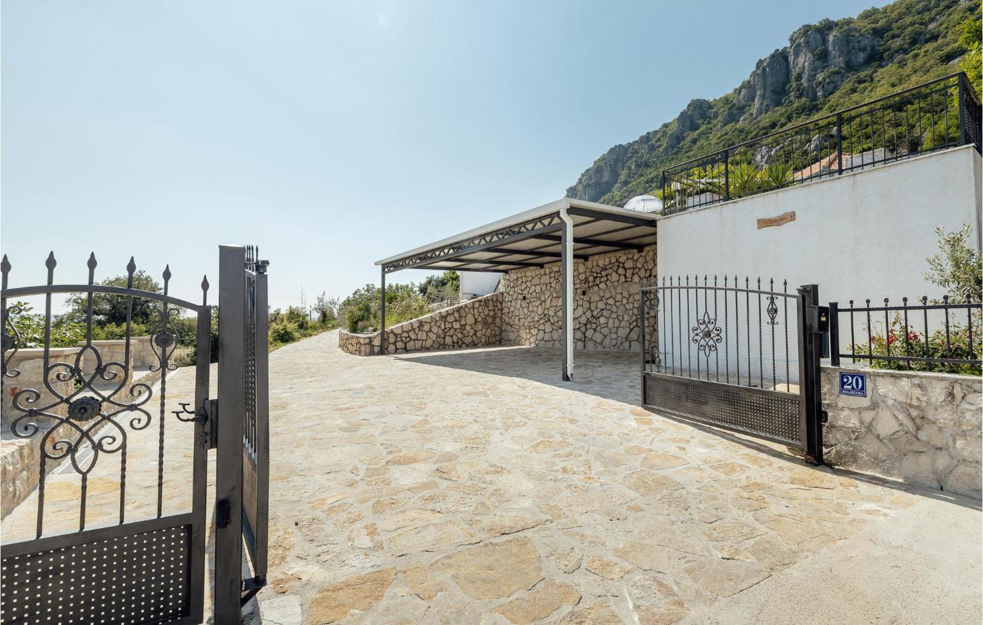 Amazing Home In Herceg Novi With House Sea View Buitenkant foto